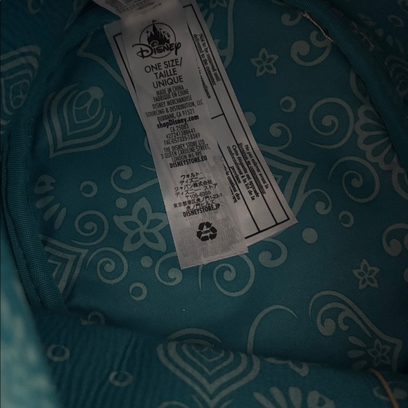 This is Danielle Nicole x Disney Gold Aladdin Magic Lamp Drawstring Bucket Bag - Picture 4 of 4